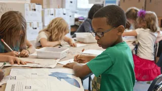 Little School Boys Want Girls To Have A Separate Row; Cute Letter To Principal Goes Viral